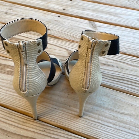 Michael Antonio Heels Size 6 - Picture 9 of 14